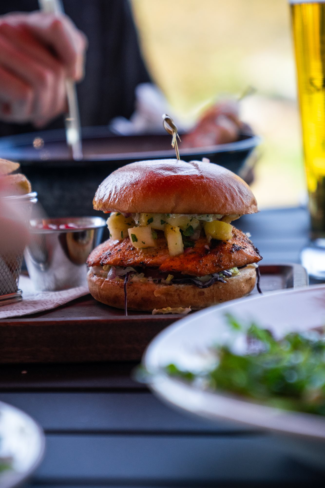 Cajun_Salmon_Burger_(2)_!