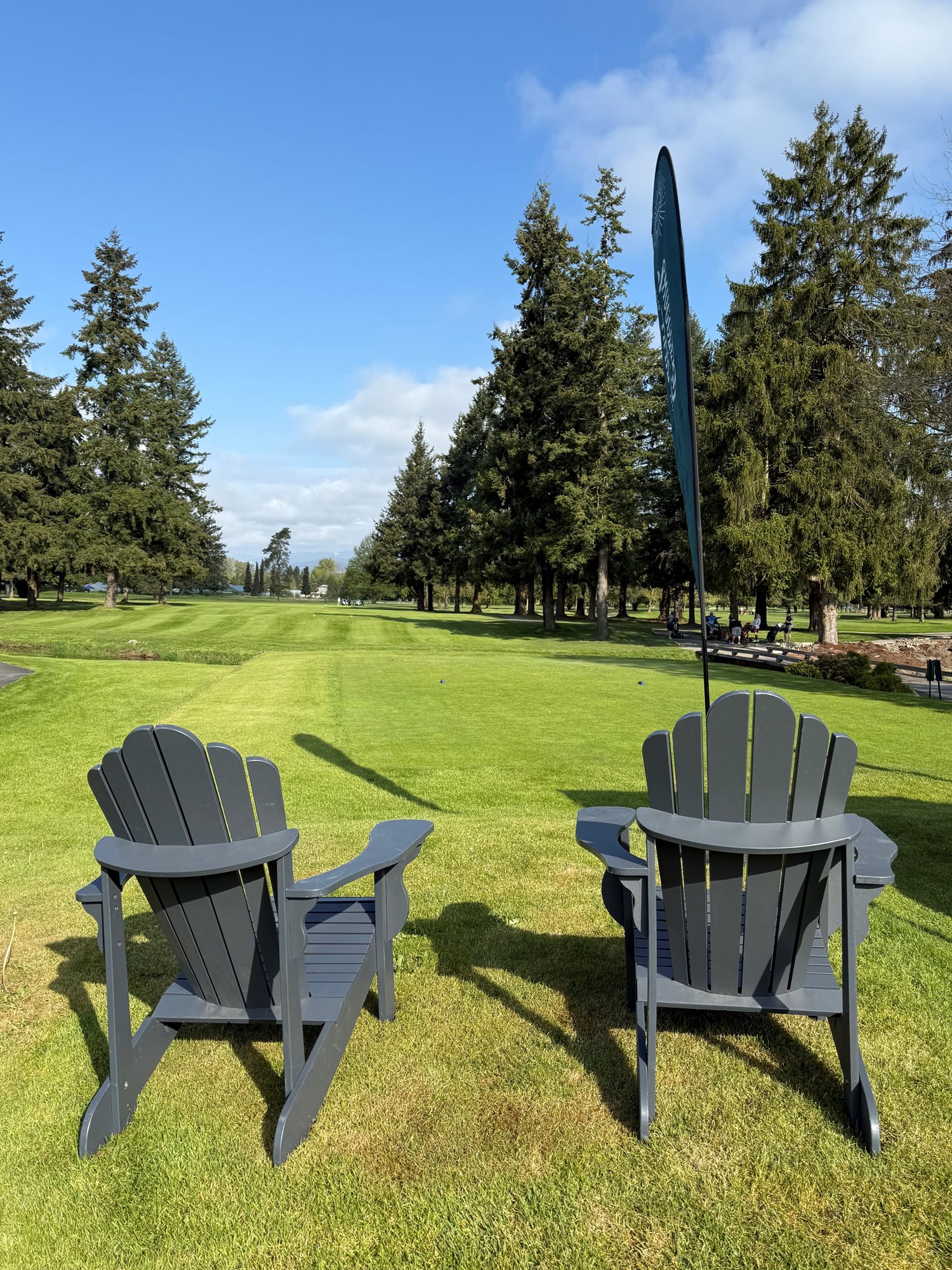 May_7_-_Hole_1_Tee_box_with_chairs